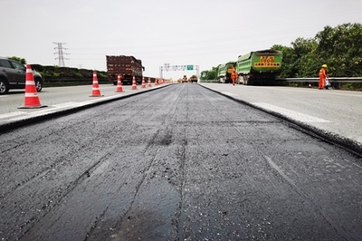 嘉通高速路面專養護項工程正式啟動